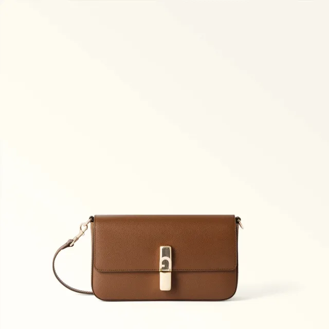 Furla Iride: как носить компактную сумку в городских образах 2026: Furla Iride: коричневые женские сумки, реальный каталожный ракурс 5