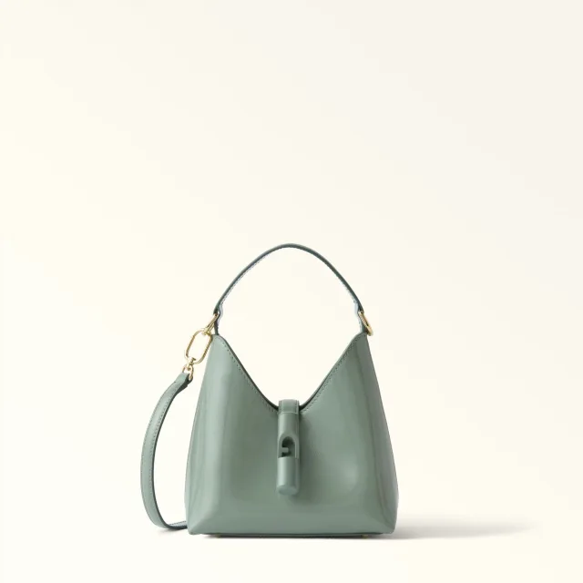 Furla Iride: как носить компактную сумку в городских образах 2026: Furla Iride: синие женские сумки, реальный каталожный ракурс 1