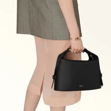 Женская Furla Nuvola: как выбрать мягкую сумку хобо для городского гардероба: Furla Nuvola Shoulder Bag M, реальный каталожный ракурс 6