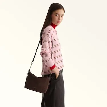 Furla Tonie: как носить мягкую сумку-хобо в городском гардеробе: Furla Tonie: замшевая сумка Cioccolato, реальный каталожный ракурс 1