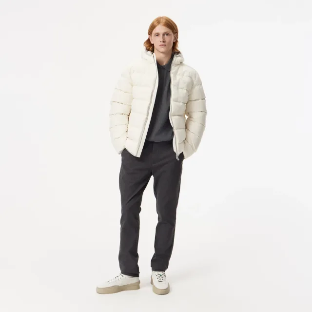 Мужская Lacoste: как собрать городской гардероб не только из поло: Lacoste: мужская молочная куртка, реальный каталожный ракурс 8