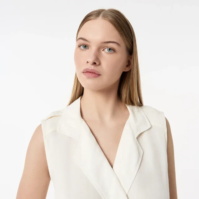 Платье-поло Lacoste: как выбрать силуэт для тёплого городского дня: Lacoste: женское платье из льняной смеси, реальный каталожный ракурс 6