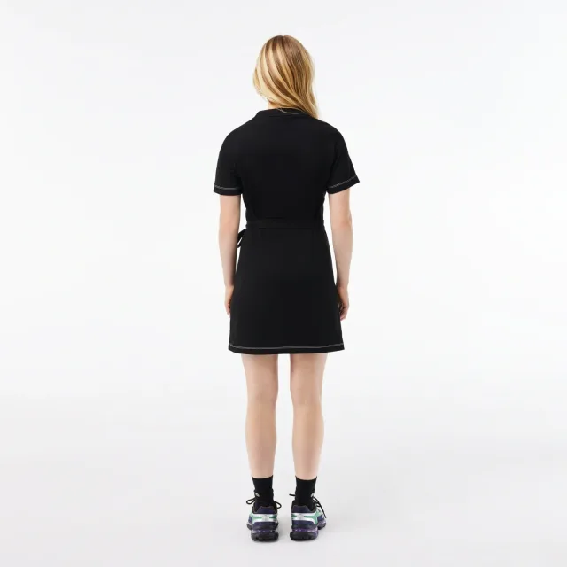 Платье-поло Lacoste: как выбрать силуэт для тёплого городского дня: Lacoste: женское платье оверсайз с поясом, реальный каталожный ракурс 3