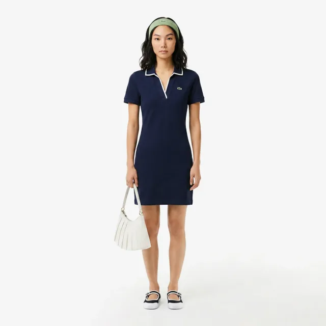 Платья и юбки Lacoste: как носить пике и складки в городе в 2027: Lacoste: синее женское платье, реальный каталожный ракурс 6