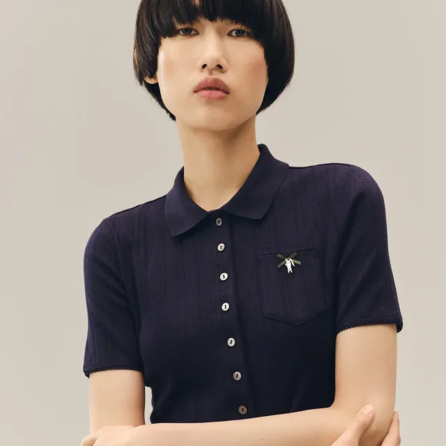 Женская одежда Lacoste в 2027: как читать платья, плиссе и piqué: Оверсайз-футболка в полоску, реальный каталожный ракурс 2
