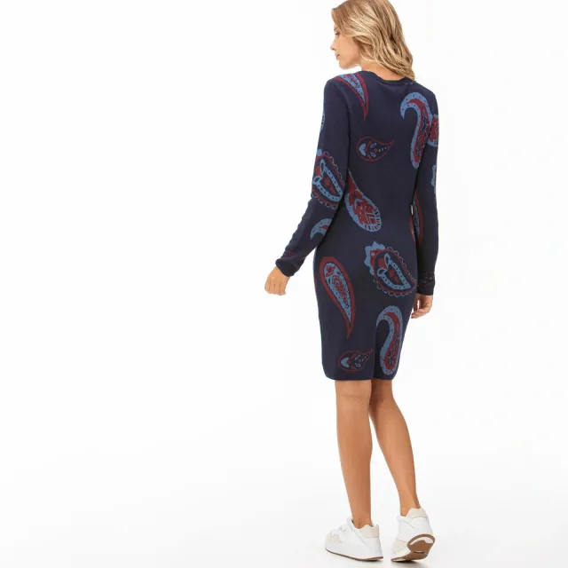 Женские платья Lacoste: три силуэта для города, которые хочется носить не один раз: Женское платье Lacoste приталенного кроя, реальный каталожный ракурс 4